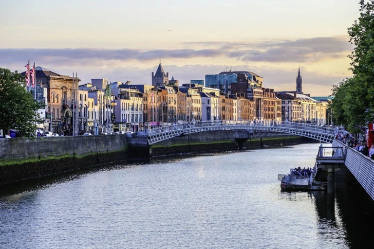 Liffey Dublin Irland Wolters Rundreisen